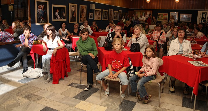 img00077.jpg